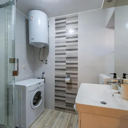 公寓 Two-bedroom In 佩罗杰