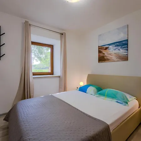 Two-bedroom In Peroj