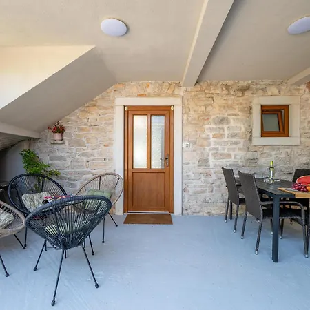 Two-bedroom In * Peroj