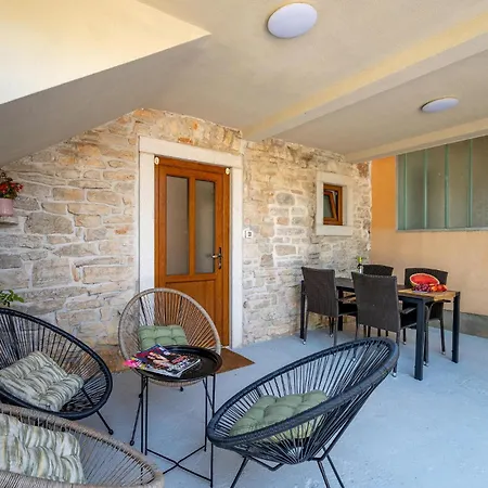 Two-bedroom In Lägenhet *